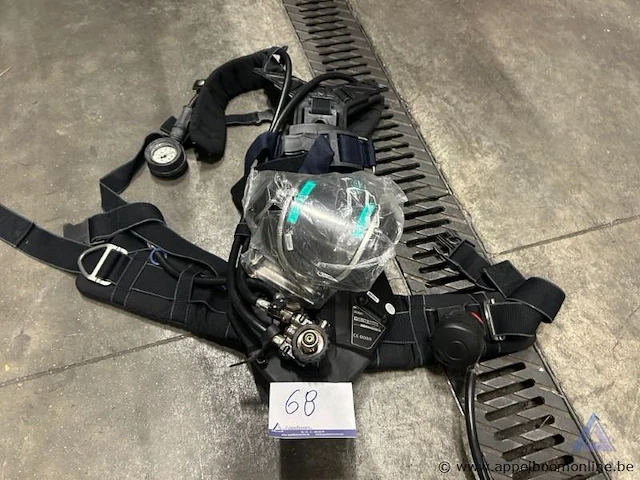 Ademluchttoestel dräger pss 100 series, inclusief ademluchtmasker, serienummer brrn-1806 - afbeelding 1 van  4