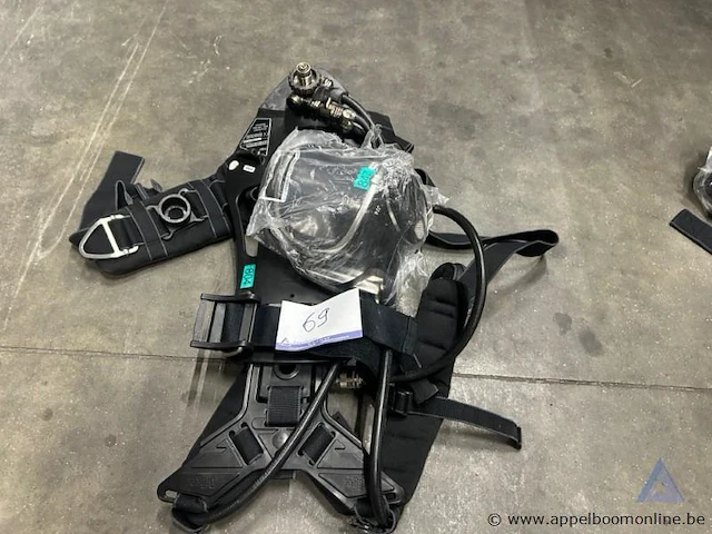 Ademluchttoestel dräger pss 100 series, serienummer brte-1743, inclusief ademluchtmasker. geschikt voor cilinders van 200/300 bar. - afbeelding 1 van  4