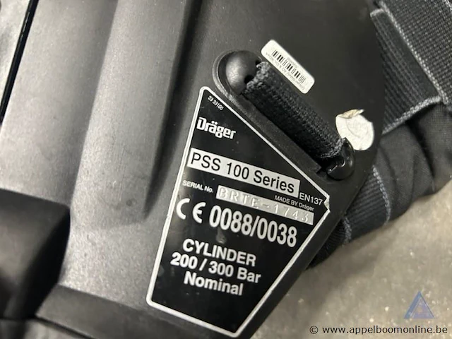 Ademluchttoestel dräger pss 100 series, serienummer brte-1743, inclusief ademluchtmasker. geschikt voor cilinders van 200/300 bar. - afbeelding 2 van  4