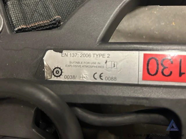 Ademluchttoestel dräger pss7000, inclusief ademluchtmasker. werking niet gekend. - afbeelding 4 van  5