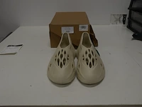 Adidas yeezy foam rnnr sand maat 48,5 nieuw in doos (2)