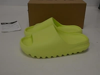 Adidas yeezy slide glow green maat 42,5 nieuw in doos (2) - afbeelding 5 van  10