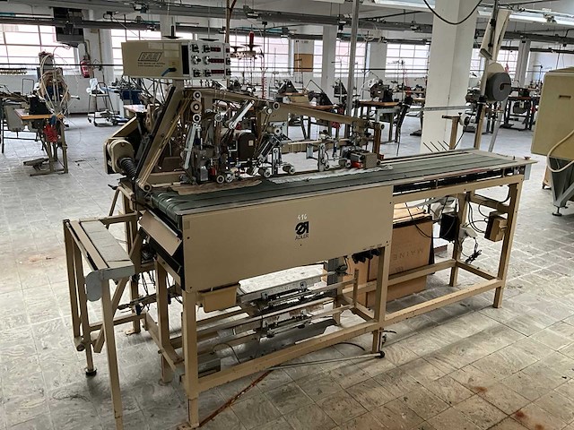 Adler 1962 2 voorbaanautomaat - afbeelding 1 van  16