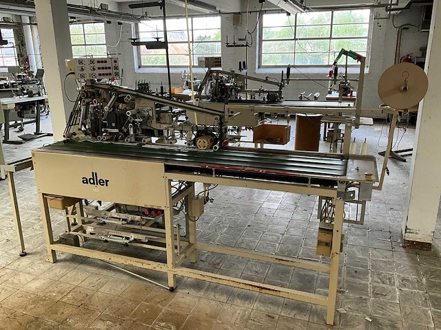 Adler 1962 2 voorbaanautomaat - afbeelding 1 van  16
