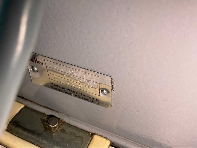 Adler 466-65 naaimachine - afbeelding 7 van  23