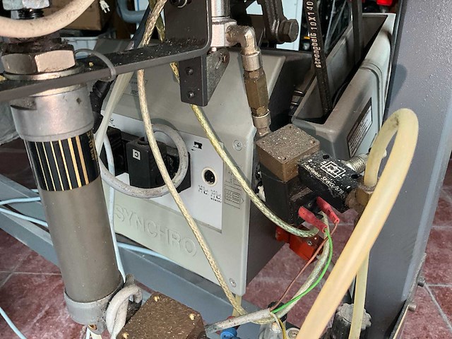 Adler 466-65 naaimachine - afbeelding 15 van  23