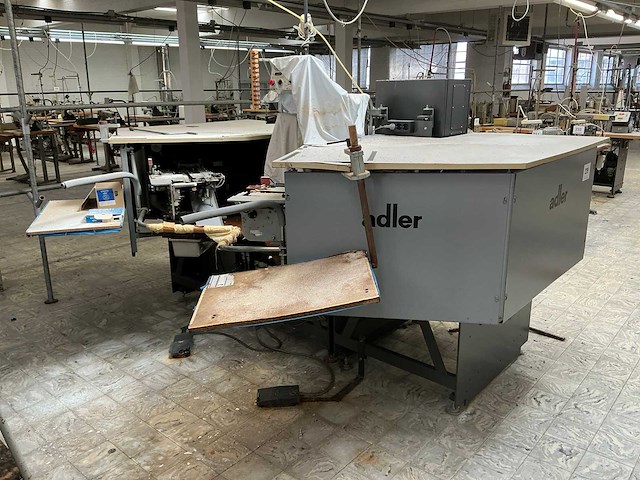 Adler 975-1-1/0 mouwhuisautomaat - afbeelding 1 van  3