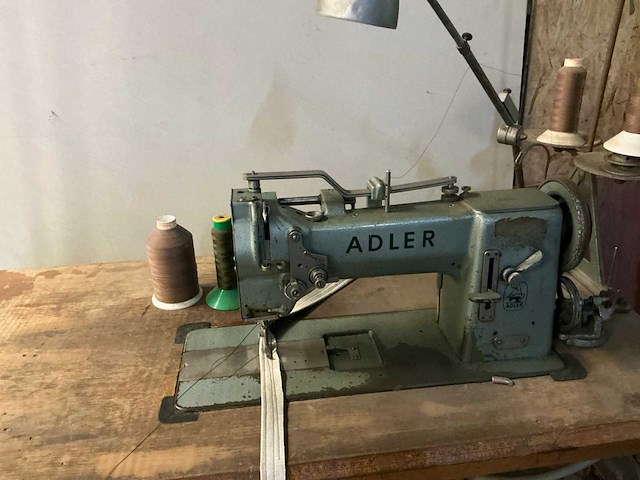 Adler naaimachine - afbeelding 3 van  6