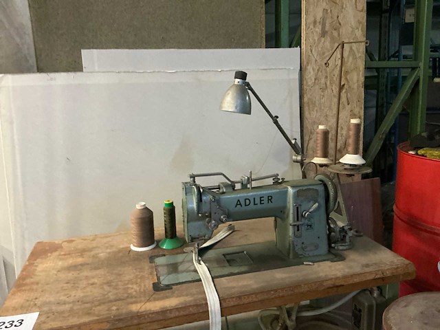 Adler naaimachine - afbeelding 4 van  6