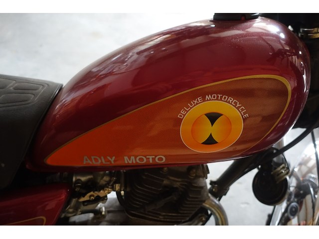 Adly moto 125 - afbeelding 5 van  6