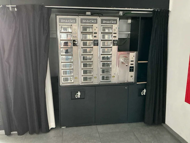 Adm move verkoopautomaat voor snacks en saus - afbeelding 1 van  5