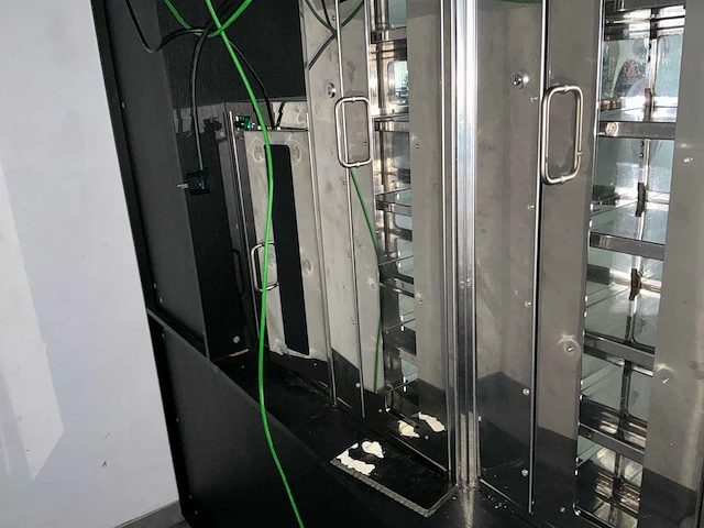 Adm move verkoopautomaat voor snacks en saus - afbeelding 4 van  5