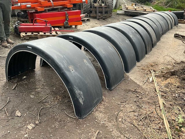 Adomar spatborden vrachtwagen bandbreedte 385 (14x) - afbeelding 1 van  2