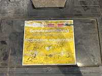 Adr koffers met diverse veiligheidsuitrusting - afbeelding 4 van  7