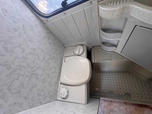 Adria 5105 ub caravan - afbeelding 2 van  24