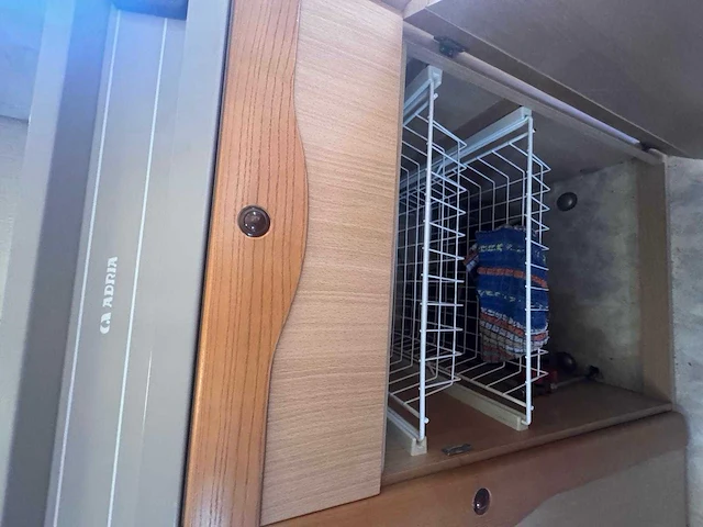 Adria 5105 ub caravan - afbeelding 22 van  24