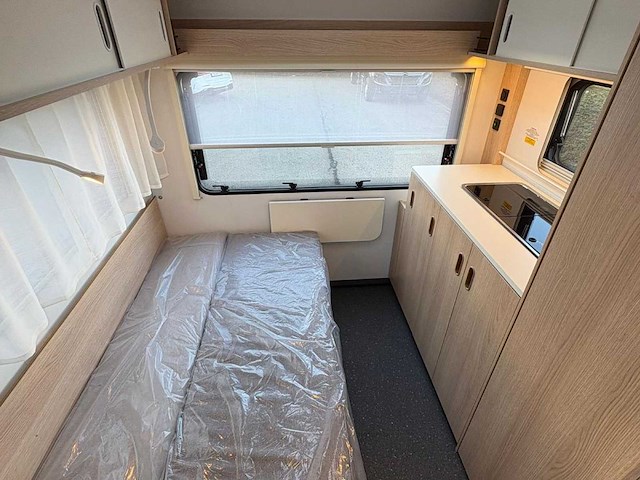 Adria aviva 422 py caravan - afbeelding 6 van  20