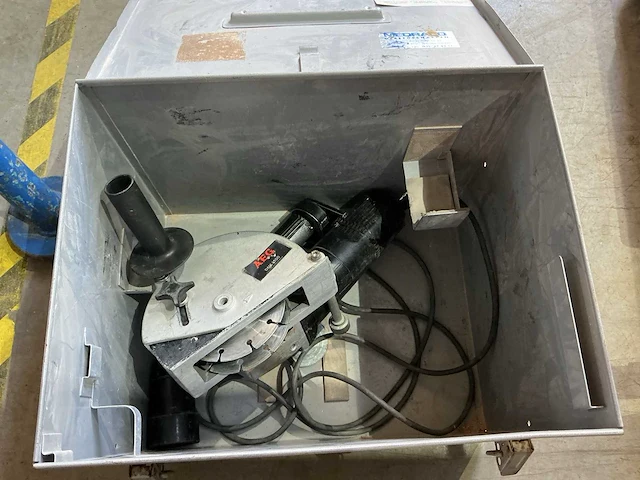 Aeg dme 1300 sleuvenfreesmachiene - afbeelding 1 van  3