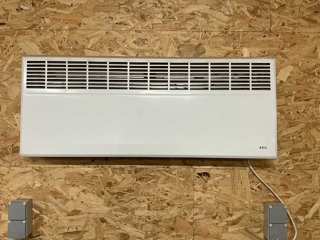 Aeg elektrische radiator (2x) - afbeelding 1 van  2