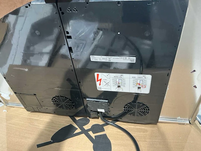 Aeg ike85471xb inductiekookplaat - afbeelding 1 van  5