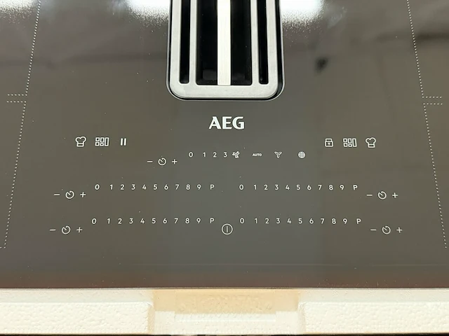 Aeg inductiekookplaat met veldafzuiging - afbeelding 2 van  5