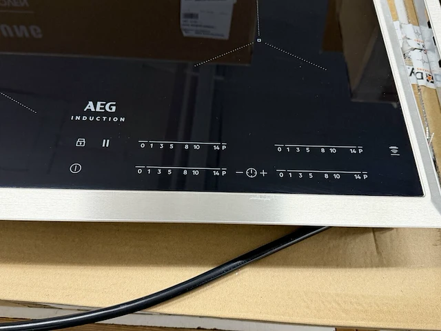Aeg inductiekookplaat - afbeelding 2 van  4