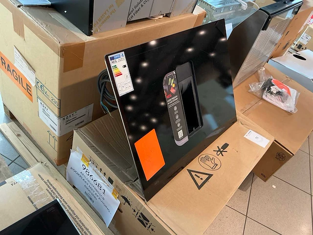 Aeg nch74b01cb inductie kookplaat met afzuiging - afbeelding 2 van  6