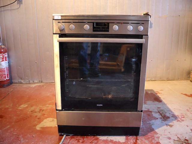 Aeg oven met kookplaat - afbeelding 1 van  9
