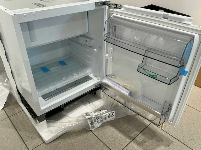 Aeg sfb682e1af inbouw koelkast met vriesvak - afbeelding 3 van  8