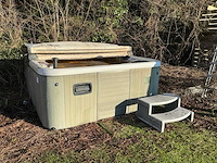 Aeware jacuzzi en buitenspa - afbeelding 1 van  6