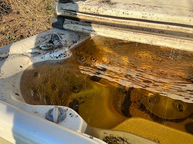 Aeware jacuzzi en buitenspa - afbeelding 4 van  6