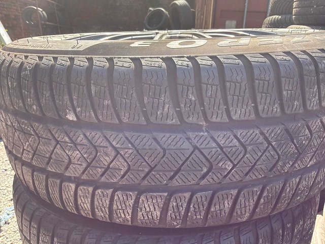 Aez 18 inch set van 4 banden voor ford + velgen - afbeelding 5 van  11