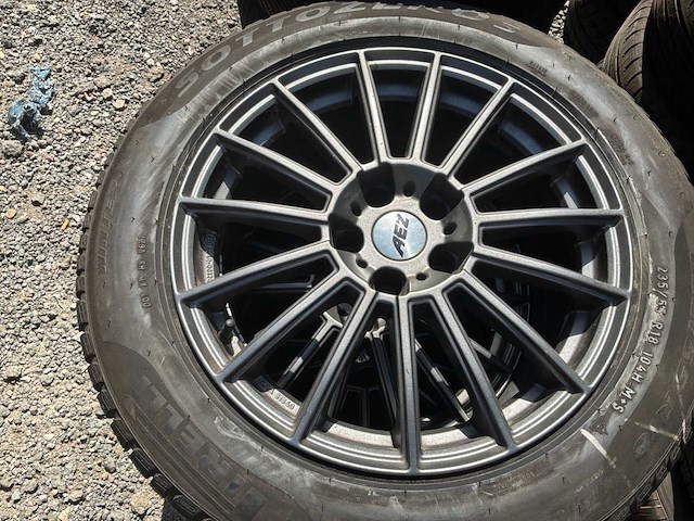 Aez 18 inch set van 4 banden voor ford + velgen - afbeelding 10 van  11