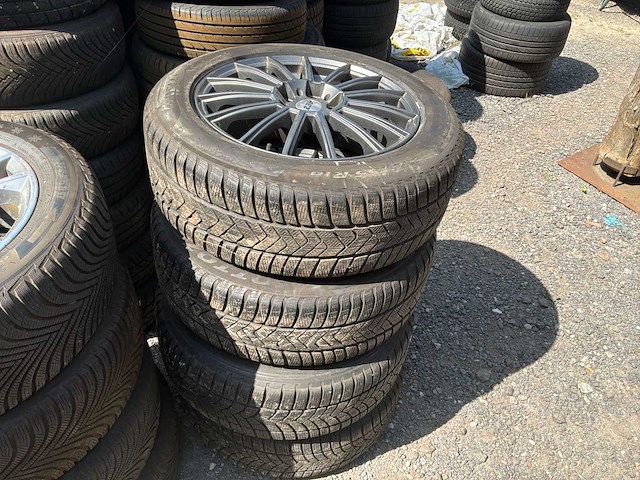 Aez 18 inch set van 4 banden voor ford + velgen - afbeelding 1 van  11