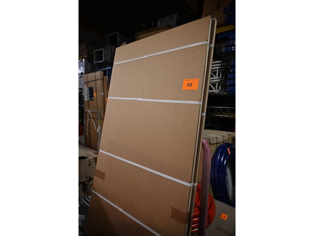 Afdekplaat radiator metaal - afbeelding 1 van  3