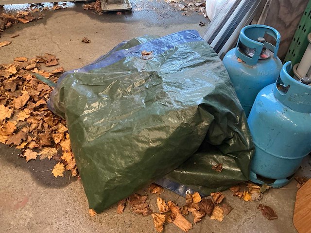 Afdekzeil - afbeelding 2 van  2