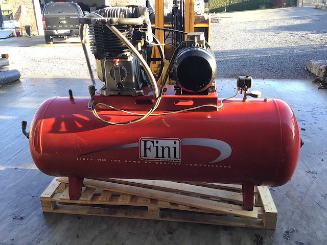 Afgewerkte bk 20 500f schroefluchtcompressor - afbeelding 2 van  8