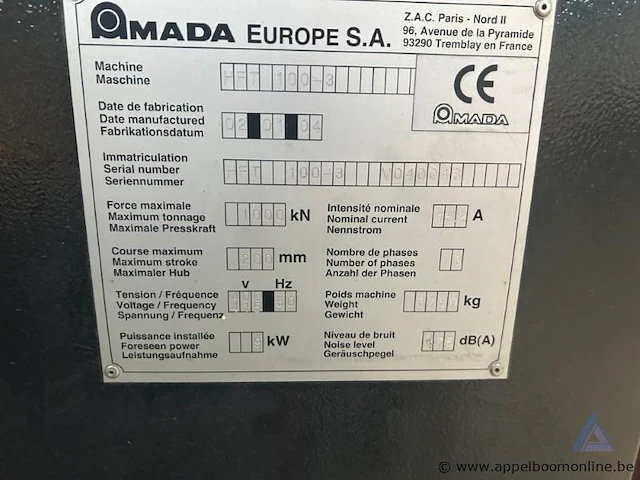 Afkantpers amada hft 100-3, bouwjaar 2004, met een maximale perskracht van 1000 kn en een slag van 200 mm. voorzien van een 400 v, 3-fasen aansluiting en fiessler elektronik akas ii laserbeveiliging. - afbeelding 2 van  13