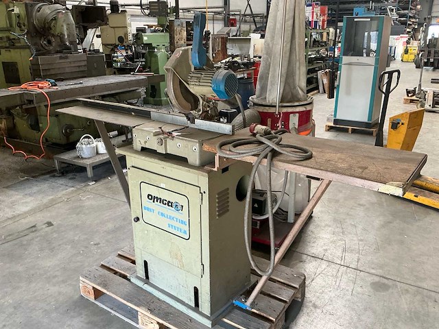Afkortcirkelzaagmachine + afzuigsysteem - afbeelding 2 van  3