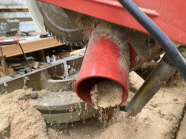 Afkortcirkelzaagmachine met werkbank - afbeelding 4 van  12