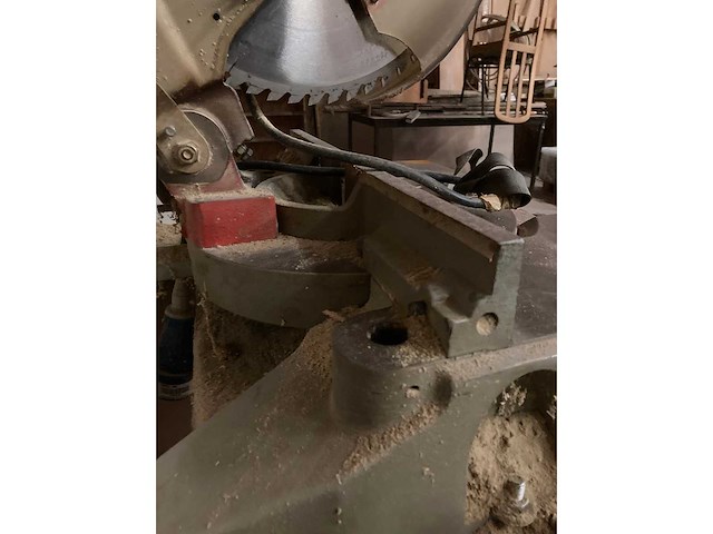 Afkortcirkelzaagmachine - afbeelding 2 van  12