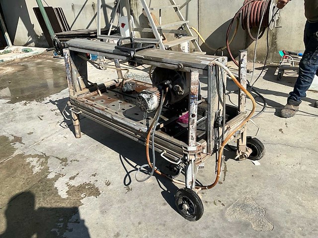 Afkortcirkelzaagmachine - afbeelding 6 van  8