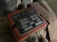 Afkortcirkelzaagmachines en stofzuiger - afbeelding 2 van  20