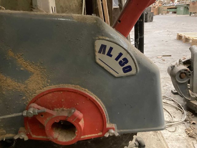 Afkortcirkelzaagmachines en stofzuiger - afbeelding 3 van  20