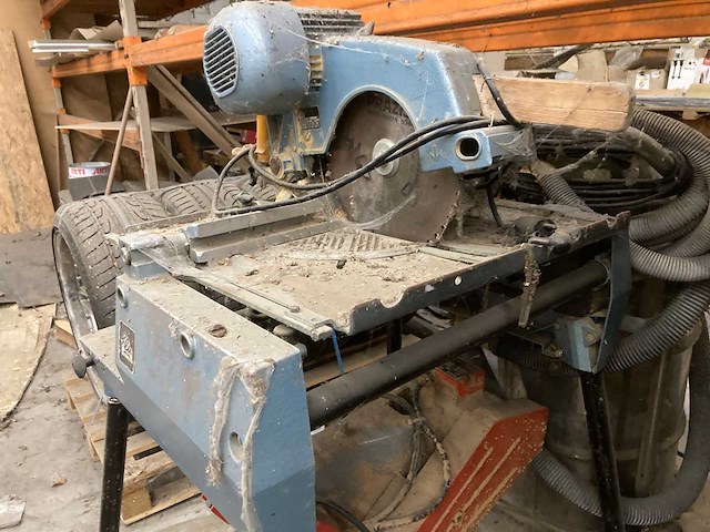 Afkortcirkelzaagmachines en stofzuiger - afbeelding 6 van  20