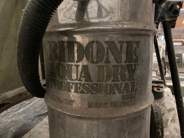 Afkortcirkelzaagmachines en stofzuiger - afbeelding 9 van  20