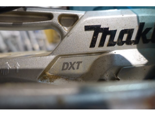 Afkort/verstekzaag makita - afbeelding 3 van  3