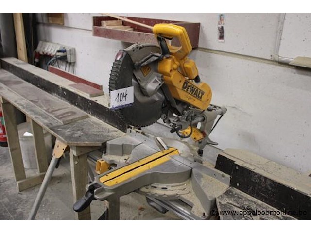 Afkortzaag dewalt dws780-qs, compleet met onderstel dewalt - afbeelding 1 van  5