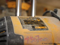 Afkortzaag dewalt dws780-qs, compleet met onderstel dewalt - afbeelding 3 van  5