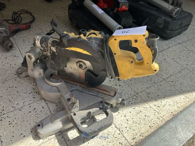 Afkortzaag dewalt - afbeelding 2 van  3